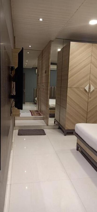 Hotel Pratiksha Residency Navi Mumbai Bagian luar foto