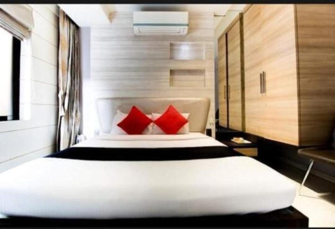 Hotel Pratiksha Residency Navi Mumbai Bagian luar foto