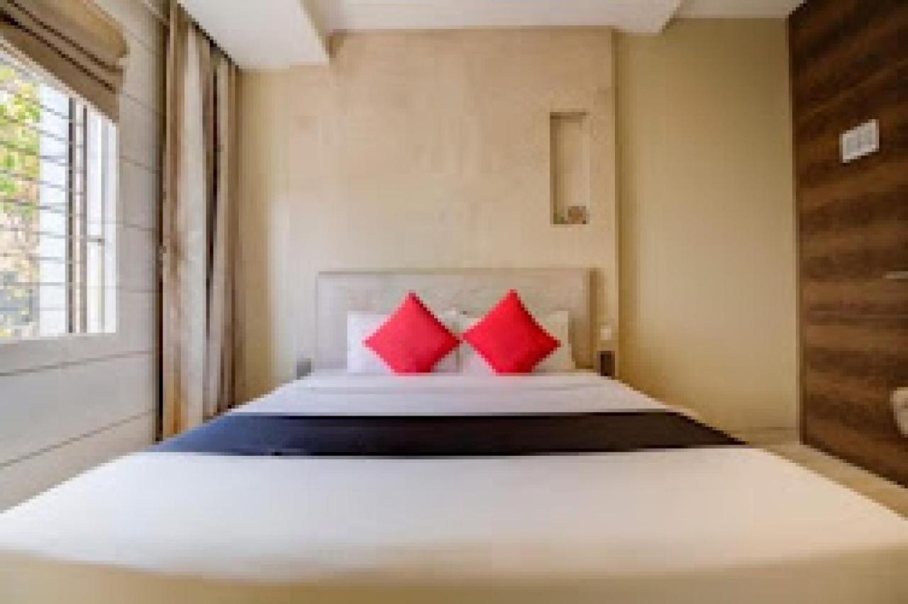 Hotel Pratiksha Residency Navi Mumbai Bagian luar foto